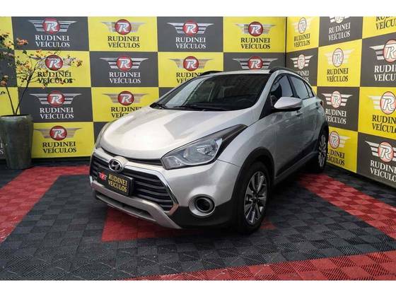 HYUNDAI HB20X 1.6 16V STYLE FLEX 4P AUTOMÁTICO